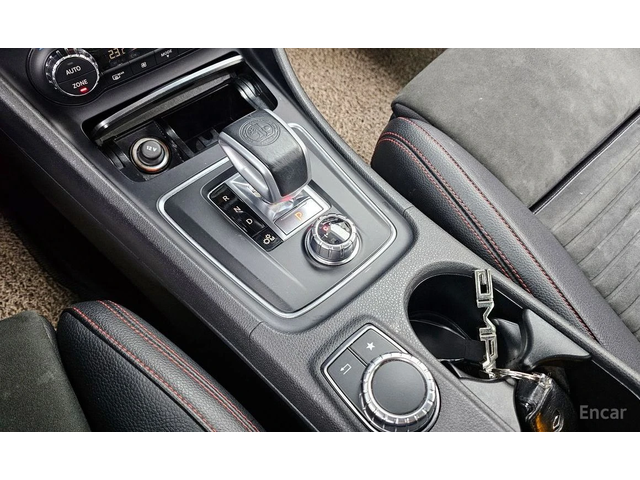 Mercedes-Benz GLA 45 AMG 4MATIC* HARMAN KARDON* MEMORY* PANORAMA* АЛКАНТАРА - автомобили, коли, обяви за нови и употребявани 10