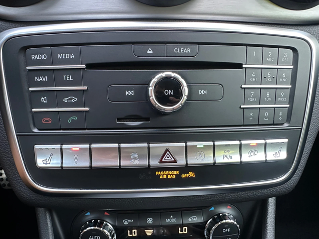 Mercedes-Benz GLA 45 AMG - автомобили, коли, обяви за нови и употребявани 13