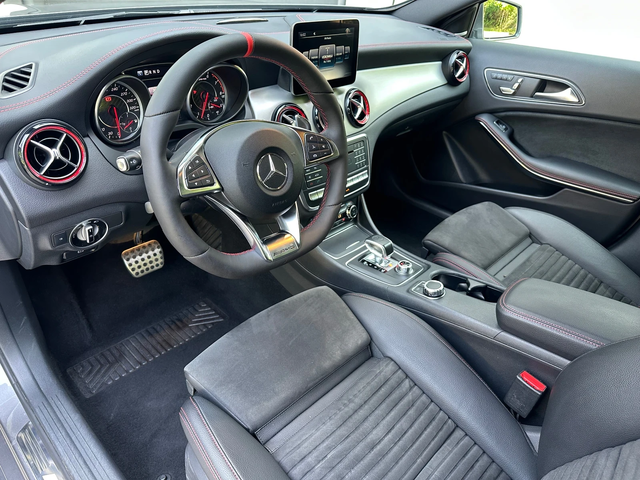 Mercedes-Benz GLA 45 AMG - автомобили, коли, обяви за нови и употребявани 8