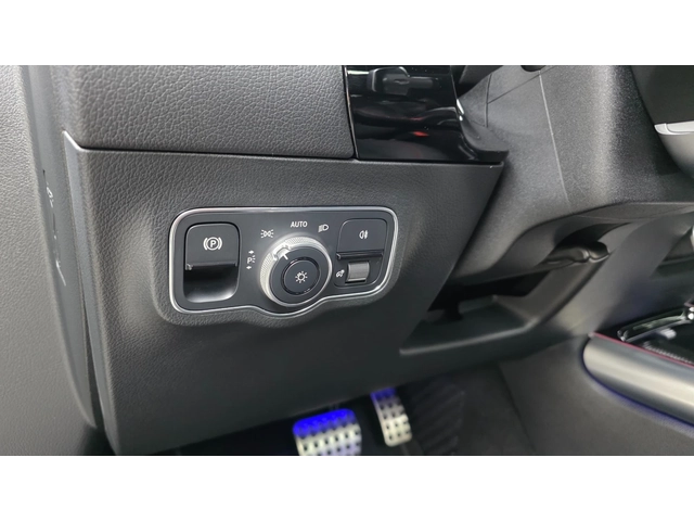 Mercedes-Benz GLA 45 AMG 4MATIC+ - автомобили, коли, обяви за нови и употребявани 12