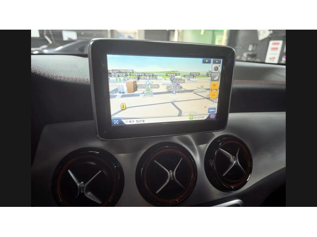 Mercedes-Benz GLA 45 AMG ПОДГРЕВ / ПАНОРАМА / КРИЛО - автомобили, коли, обяви за нови и употребявани 10
