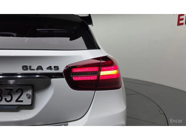 Mercedes-Benz GLA 45 AMG ПОДГРЕВ| ДИСТРОНИК* КРАЙНА ЦЕНА ДО СОФИЯ - автомобили, коли, обяви за нови и употребявани 12
