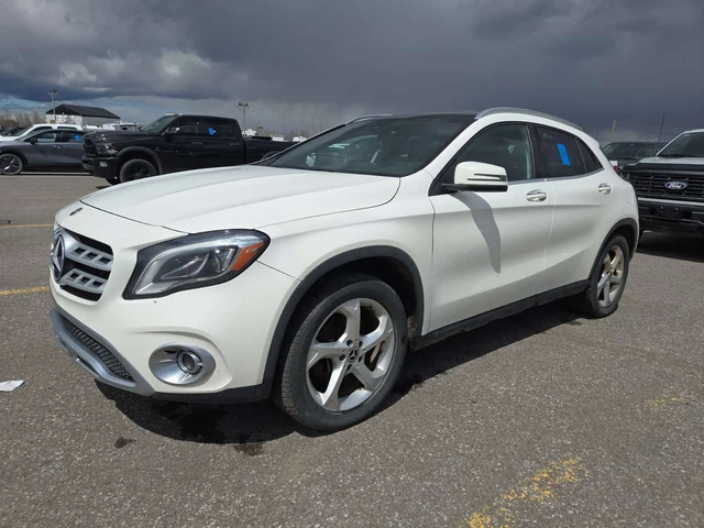Mercedes-Benz GLA * 250 * 2 КЛЮЧА * ПАНОРАМА * ПОДГРЕВ * - автомобили, коли, обяви за нови и употребявани 0