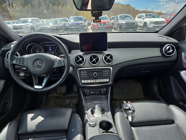 Mercedes-Benz GLA * 250 * 2 КЛЮЧА * ПАНОРАМА * ПОДГРЕВ * - автомобили, коли, обяви за нови и употребявани 9