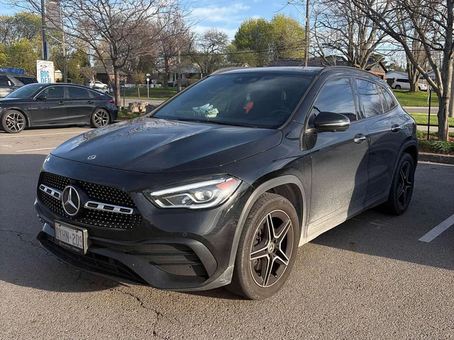 Mercedes-Benz GLA * 250 * 2 КЛЮЧА* ПОДГРЕВ* PANO* KEYLESS* - автомобили, коли, обяви за нови и употребявани 0