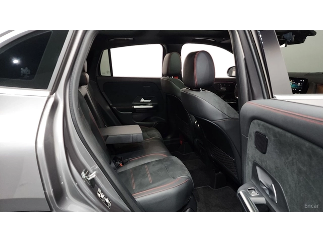 Mercedes-Benz GLA 45 AMG* КОЖА* НАВИ* ПАНО* КАМЕРА - автомобили, коли, обяви за нови и употребявани 9