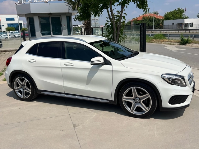 Mercedes-Benz GLA 200d, AMG LINE-ПЪЛНА СЕРВИЗНА ИСТОРИЯ - автомобили, коли, обяви за нови и употребявани 3