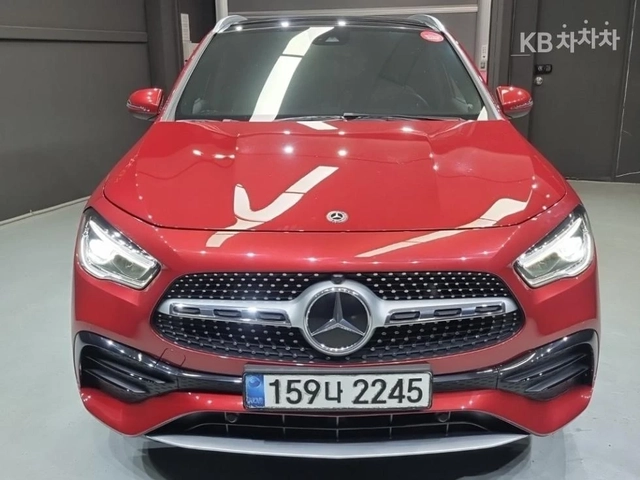Mercedes-Benz GLA 4MATIC - автомобили, коли, обяви за нови и употребявани 0