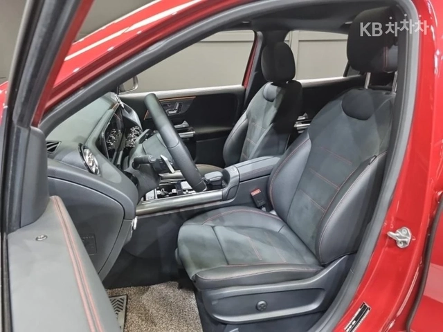 Mercedes-Benz GLA 4MATIC - автомобили, коли, обяви за нови и употребявани 13