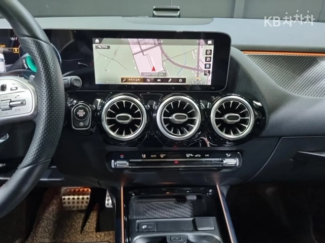 Mercedes-Benz GLA 4MATIC - автомобили, коли, обяви за нови и употребявани 9