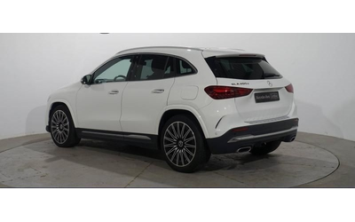 mercedes-benz-gla-gla-200-d-amg-line - 2