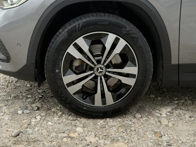 Mercedes-Benz GLA GLA 200d (150 кс) DCT - автомобили, коли, обяви за нови и употребявани 16