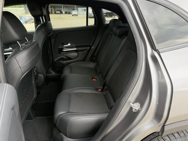 Mercedes-Benz GLA GLA 200d (150 кс) DCT - автомобили, коли, обяви за нови и употребявани 9