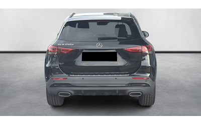mercedes-benz-gla-gla-250e-amg-line - 4