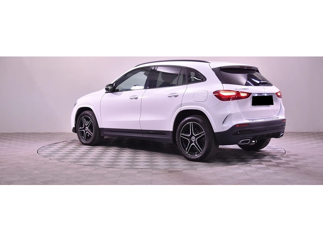 Mercedes-Benz GLA GLA 250e AMG-Line  - автомобили, коли, обяви за нови и употребявани 1