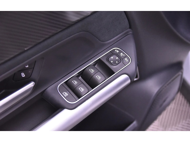 Mercedes-Benz GLA GLA 250e AMG-Line  - автомобили, коли, обяви за нови и употребявани 7