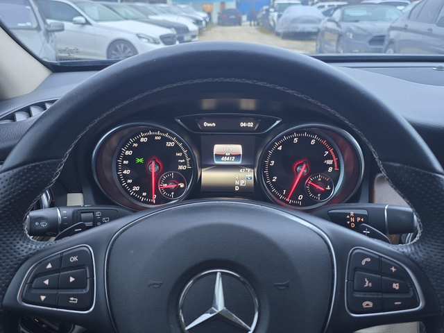 Mercedes-Benz GLA250 2020 - автомобили, коли, обяви за нови и употребявани 12