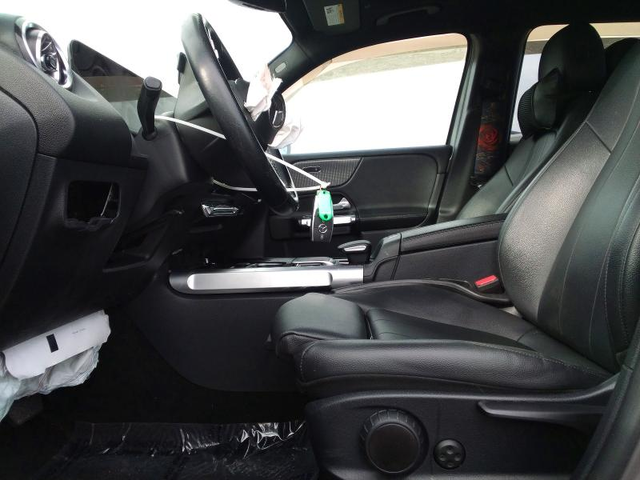 Mercedes-Benz GLB 2.0L 4 Front-wheel Drive - автомобили, коли, обяви за нови и употребявани 7