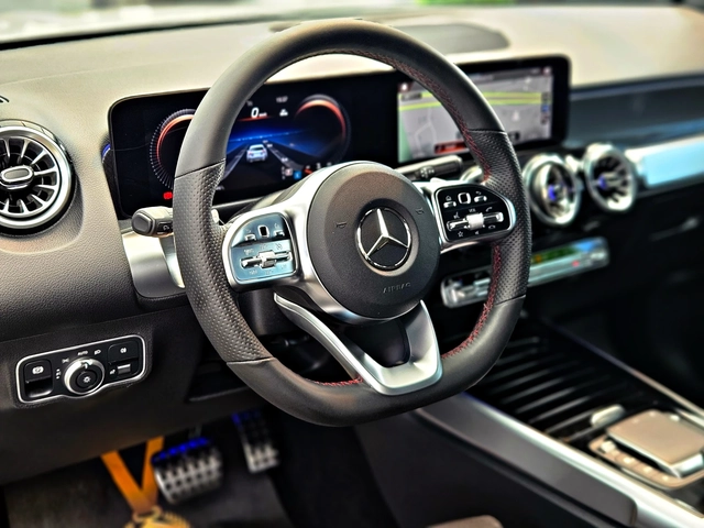 Mercedes-Benz GLB 200 AMG/7MESTA/SHADOW LINE/CAMERA/AMBIENT/ПОДГРЕВ/LIZI - автомобили, коли, обяви за нови и употребявани 10