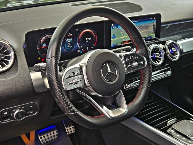 Mercedes-Benz GLB 220 ! AMG/4MAT/7MESTA/CAMERA/ПОДГРЕВ/AMBI/BURMESTER/LI - автомобили, коли, обяви за нови и употребявани 10