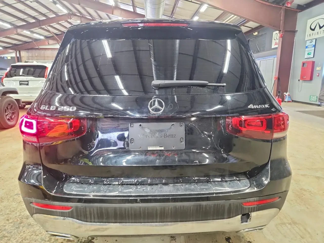 Mercedes-Benz GLB 250 4matic - автомобили, коли, обяви за нови и употребявани 5