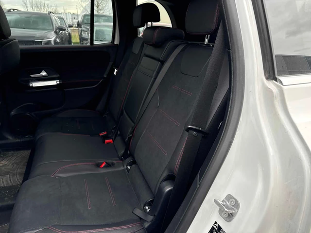 Mercedes-Benz GLB 250 4MATIC AMG-PACK* DISTRONIC* AMBIENTNO* - автомобили, коли, обяви за нови и употребявани 9