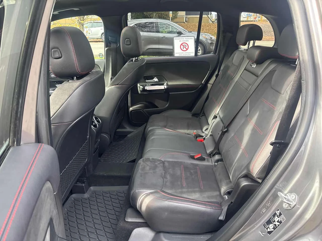 Mercedes-Benz GLB 250 AMG/ПАНОРАМА/ДИСТРОНИК/360 - автомобили, коли, обяви за нови и употребявани 9