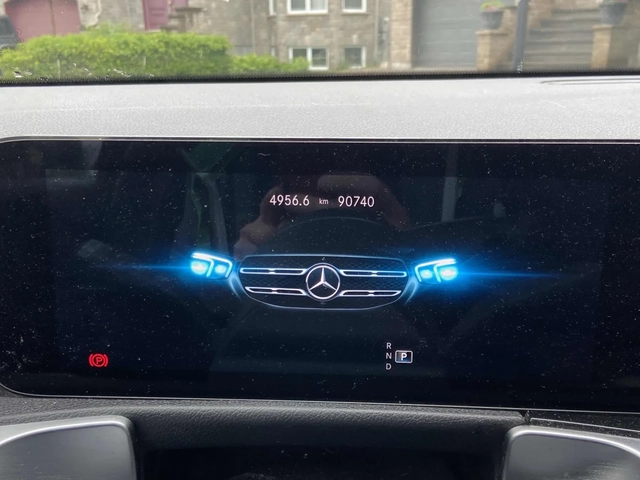 Mercedes-Benz GLB 250 2 КЛЮЧА * ПАНОРАМА * ПОДГРЕВИ * CARFAX - автомобили, коли, обяви за нови и употребявани 7