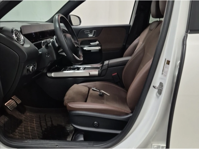 Mercedes-Benz GLB 250 2025 Mercedes-Benz GLB 250 - автомобили, коли, обяви за нови и употребявани 6
