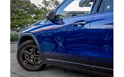 mercedes-benz-glb-250-safety-certified-all-wheel-drive - 5