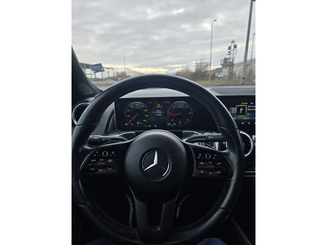 Mercedes-Benz GLB - автомобили, коли, обяви за нови и употребявани 10