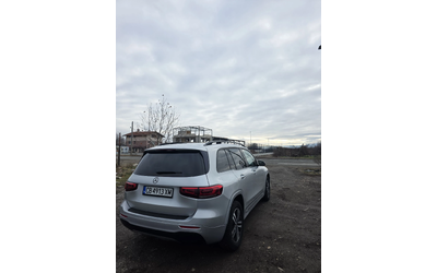 mercedes-benz-glb - 4