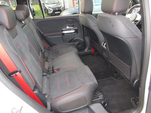 Mercedes-Benz GLB 35 AMG 4Matic - автомобили, коли, обяви за нови и употребявани 12