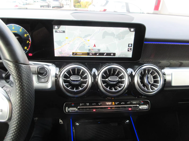 Mercedes-Benz GLB 35 AMG 4Matic - автомобили, коли, обяви за нови и употребявани 7