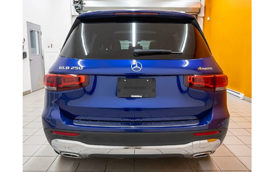 mercedes-benz-glb - 4