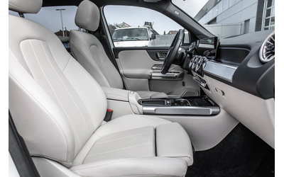 Mercedes-Benz GLB 250* 4MATIC* АвтоКредит* (ЦЕНА ДО БГ) - автомобили, коли, обяви за нови и употребявани 14