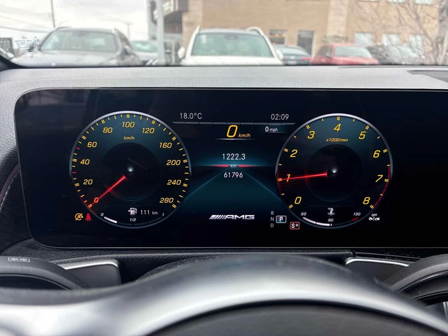 Mercedes-Benz GLB AMG 35 / 360 / DISTRONIC /КЛИП НА МОТОРА - автомобили, коли, обяви за нови и употребявани 7