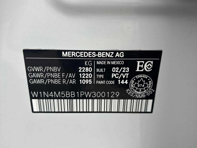 Mercedes-Benz GLB AMG 35 / 360 / DISTRONIC /КЛИП НА МОТОРА - автомобили, коли, обяви за нови и употребявани 9