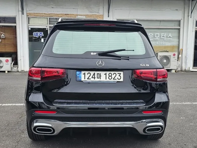 Mercedes-Benz GLB AMG LINE | GLB250 | 4MATIC - автомобили, коли, обяви за нови и употребявани 1