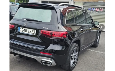 mercedes-benz-glb - 3
