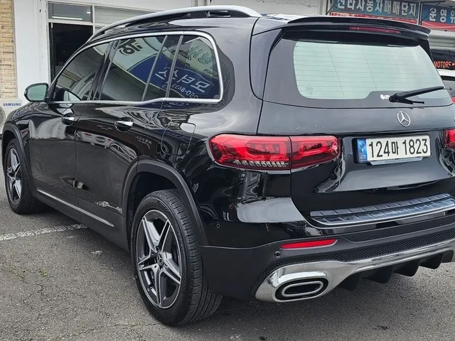 Mercedes-Benz GLB AMG LINE | GLB250 | 4MATIC - автомобили, коли, обяви за нови и употребявани 4
