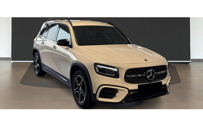 mercedes-benz-glb-glb-200d-4matic-amg-line - 1
