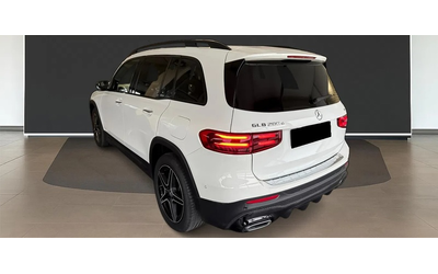 mercedes-benz-glb-glb-200d-4matic-amg-line - 4