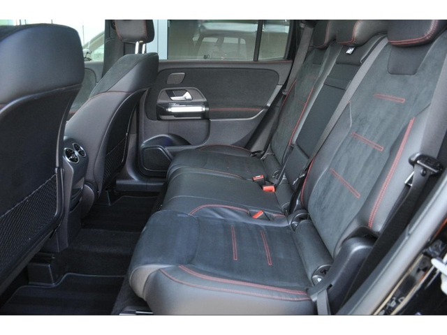 Mercedes-Benz GLB GLB 200d 4Matic AMG Line - автомобили, коли, обяви за нови и употребявани 7