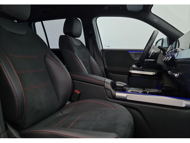 Mercedes-Benz GLB GLB 200i 4Matic AMG Line - автомобили, коли, обяви за нови и употребявани 4