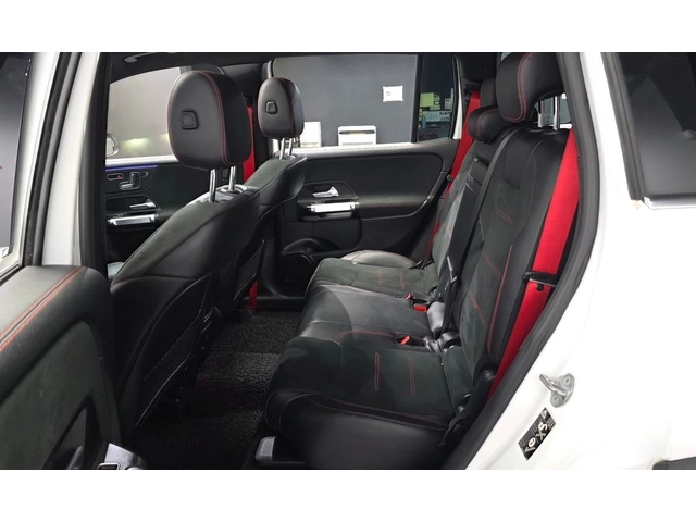 Mercedes-Benz GLB35AMG 4MATIC* ПОДГРЕВ* ДИСТРОНИК* LANE* ASSIST* КАМЕРА* - автомобили, коли, обяви за нови и употребявани 12