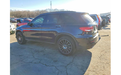 mercedes-benz-glc-2-0l-4-all-wheel-drive - 2