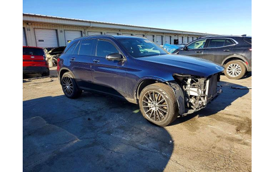 mercedes-benz-glc-2-0l-4-all-wheel-drive - 4