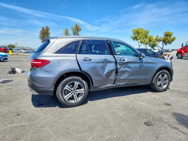 Mercedes-Benz GLC 2.0L 4 REAR WHEEL DRIVE - автомобили, коли, обяви за нови и употребявани 3