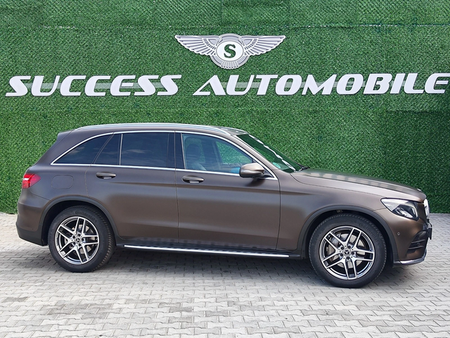 Mercedes-Benz GLC 220 AMG* 4MATIC* BURMESTER* 360CAM* RECARO* LIZING - автомобили, коли, обяви за нови и употребявани 2